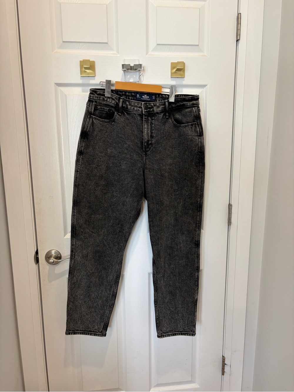 Hollister Men's Black Washed Denim Jeans #1359